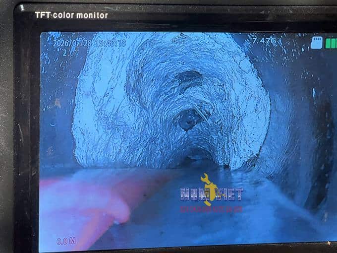 Thông tắc cống nhìn qua màn ảnh camera tại Thủ Đức